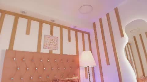 Daphne Velmont  online show from July 15, 2026, 5:23 am