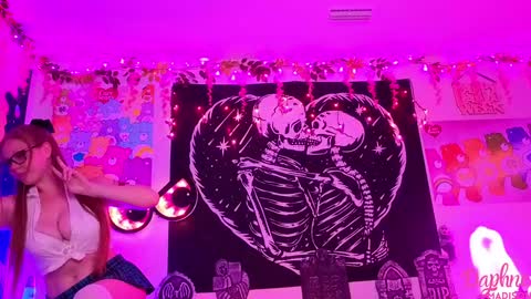 Snapshot of daphnemadison chatting on October 9, 2025, 12:08 am Daphne Madison online show from October 9, 2025, 12:08 am