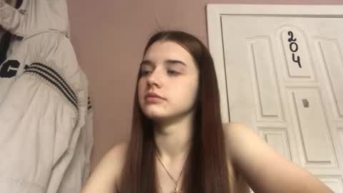 Snapshot of daphnesterlace chatting on March 4, 2026, 1:28 pm Emilia online show from March 4, 2026, 1:28 pm