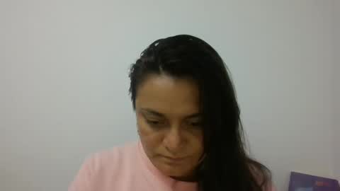 Snapshot of dapnne24 chatting on March 4, 2025, 8:27 pm dapnne online show from March 4, 2025, 8:27 pm