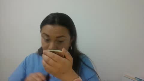 Snapshot of dapnne24 chatting on November 5, 2025, 7:58 pm dapnne online show from November 5, 2025, 7:58 pm