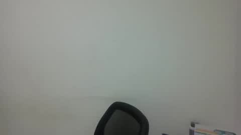 Snapshot of dapnne24 chatting on December 16, 2025, 7:30 pm dapnne online show from December 16, 2025, 7:30 pm