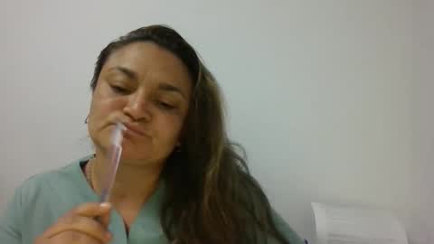 Snapshot of dapnne24 chatting on December 22, 2025, 9:45 pm dapnne online show from December 22, 2025, 9:45 pm