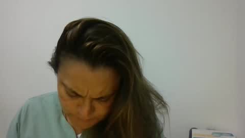 Snapshot of dapnne24 chatting on January 5, 2026, 8:23 pm dapnne online show from January 5, 2026, 8:23 pm