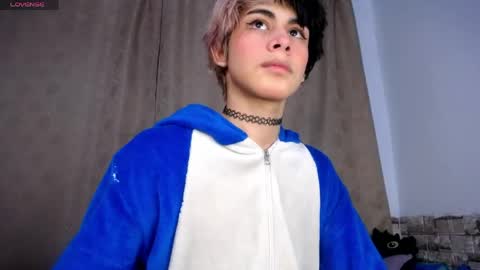 DARA online show from April 21, 2026, 10:45 pm