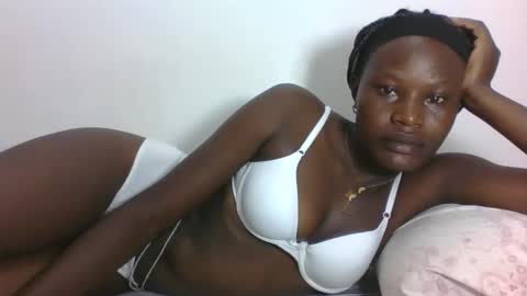 ESTHER online show from January 13, 2026, 5:46 am