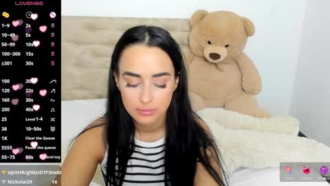 Snapshot of darciejane chatting on December 4, 2024, 2:42 am Darcie online show from December 4, 2024, 2:42 am