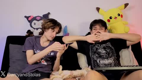 darcy_and_stolas online show from April 5, 2026, 7:49 am