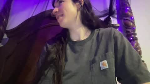 darcylove_ online show from June 25, 2026, 6:29 am