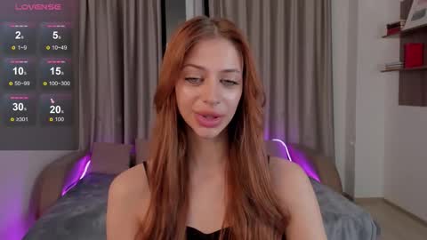 daria_promise online show from September 16, 2025, 9:49 pm