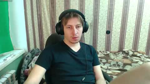 darienlarge online show from November 24, 2025, 12:16 pm