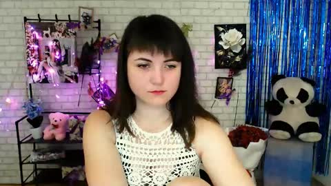Snapshot of darina_m_ chatting on January 21, 2025, 6:11 am Darina online show from January 21, 2025, 6:11 am