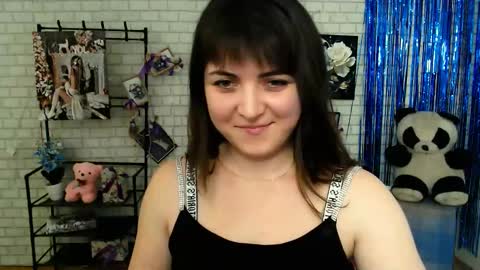 Snapshot of darina_m_ chatting on February 5, 2025, 11:55 am Darina online show from February 5, 2025, 11:55 am