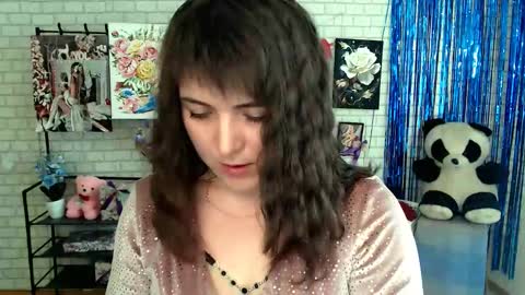 Snapshot of darina_m_ chatting on March 8, 2025, 12:09 pm Darina online show from March 8, 2025, 12:09 pm
