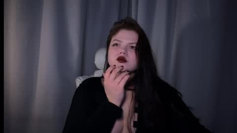 darina_wilsons online show from March 8, 2026, 2:04 am