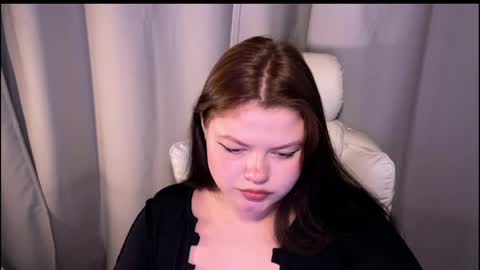 darina_wilsons online show from April 23, 2026, 6:54 pm