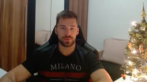 darius_94 online show from January 9, 2026, 4:48 am