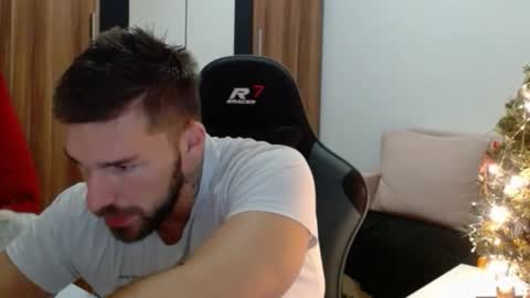 darius_94 online show from January 10, 2026, 5:42 am