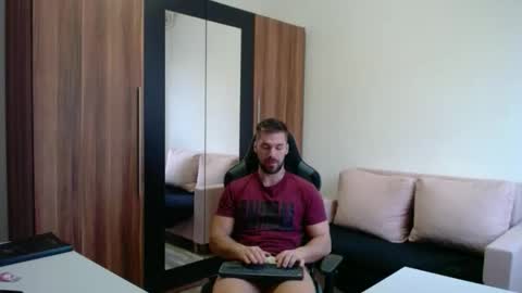 darius_94 online show from March 10, 2026, 5:12 am