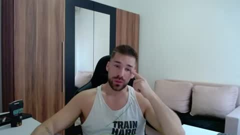 darius_94 online show from June 28, 2026, 4:29 am