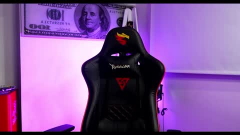 Darius Phoenix  online show from February 18, 2025, 10:05 am