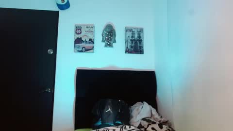 Darius Phoenix  online show from October 7, 2025, 7:11 pm