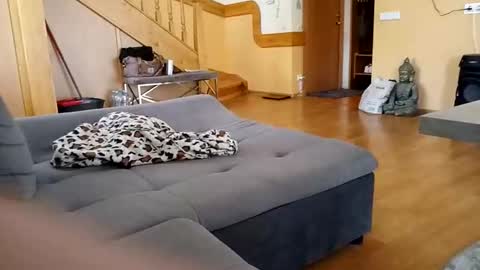 dxd69 online show from March 23, 2026, 1:48 pm