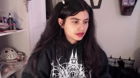 Moony online show from December 10, 2024, 7:00 pm