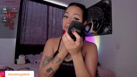 Snapshot of dark_angel_ink_ chatting on November 10, 2025, 12:04 pm LUISA online show from November 10, 2025, 12:04 pm