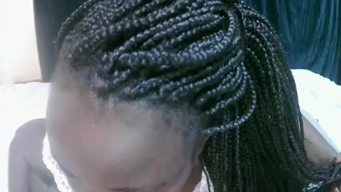 dark_anggel online show from September 20, 2025, 7:31 am