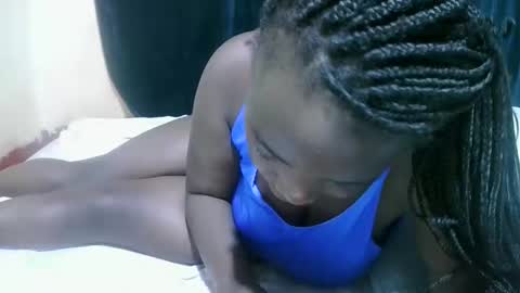 dark_anggel online show from September 24, 2025, 3:32 am