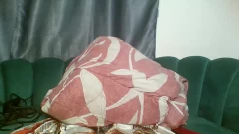 jabergal online show from October 9, 2025, 11:03 pm