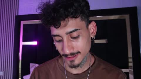 Sr. Eros online show from March 13, 2026, 7:42 pm