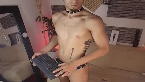Snapshot of dark_rosse1 chatting on January 19, 2026, 11:25 am rosse online show from January 19, 2026, 11:25 am
