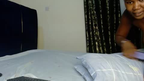 Tiff online show from December 19, 2025, 6:48 pm