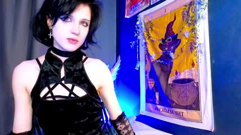 Snapshot of dark_vamp_ chatting on December 29, 2024, 8:58 pm Vamp  online show from December 29, 2024, 8:58 pm
