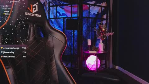 Snapshot of dark_vamp_ chatting on January 22, 2025, 6:31 pm Vamp  online show from January 22, 2025, 6:31 pm