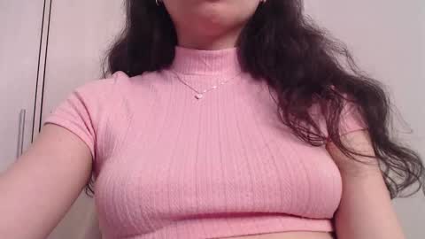  Candy   online show from February 18, 2025, 11:52 pm