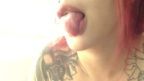    online show from December 6, 2024, 5:44 pm