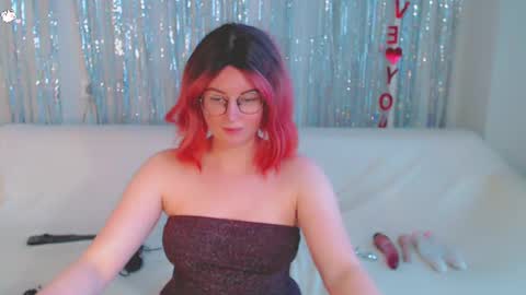 Snapshot of darkheto chatting on February 9, 2025, 8:44 am Kelly online show from February 9, 2025, 8:44 am