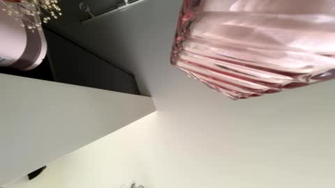 ScorpioKingX online show from April 17, 2026, 3:37 pm