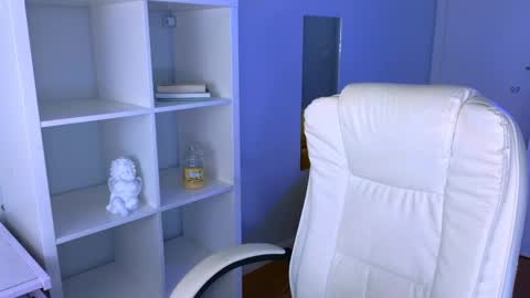 darkmoon____ online show from November 13, 2025, 3:00 pm