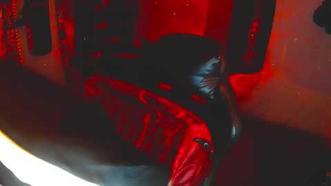   online show from November 20, 2025, 9:31 am