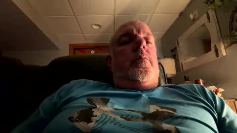 darknite083072 online show from December 21, 2025, 6:09 am