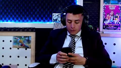 DARKO0717 online show from February 7, 2025, 4:35 pm