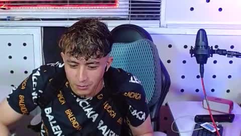 DARKO0717 online show from September 27, 2025, 3:06 pm