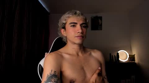 Snapshot of darkodark0 chatting on October 16, 2025, 7:04 pm Darko online show from October 16, 2025, 7:04 pm