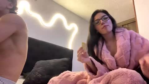 darkpleasuress online show from September 10, 2025, 6:46 am