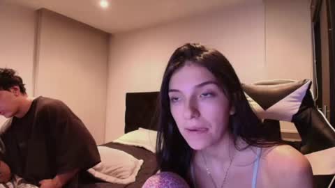 darkpleasuress online show from July 10, 2026, 8:18 am
