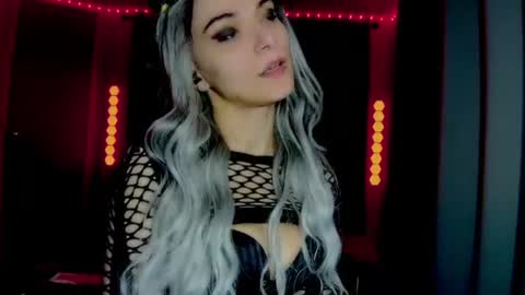roseredgoddess online show from June 16, 2026, 1:30 am